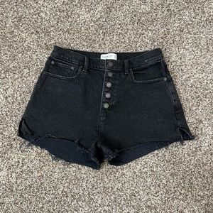 Abercrombie and Fitch. Curve love high rise mom short